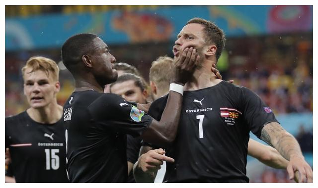 完美体育直播机构-马其顿队不敌阿尔巴尼亚，比赛结束遗憾失利(马其顿和阿尔巴尼亚的关系)