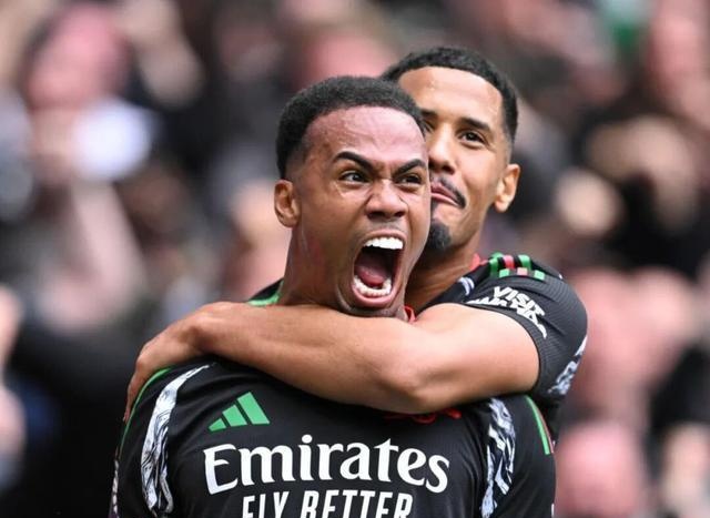 完美体育品牌-阿森纳后卫公开道歉，表示未来改进(阿森纳后卫公开道歉,表示未来改进了)