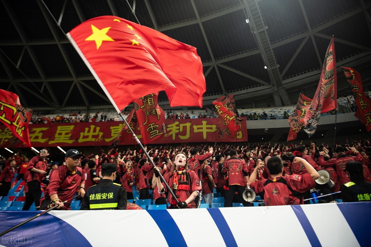 关于全力拼搏!中国国家足球队在国际赛场大获全胜的信息 关于全力拼搏!中国国家足球队在国际赛场大获全胜的信息