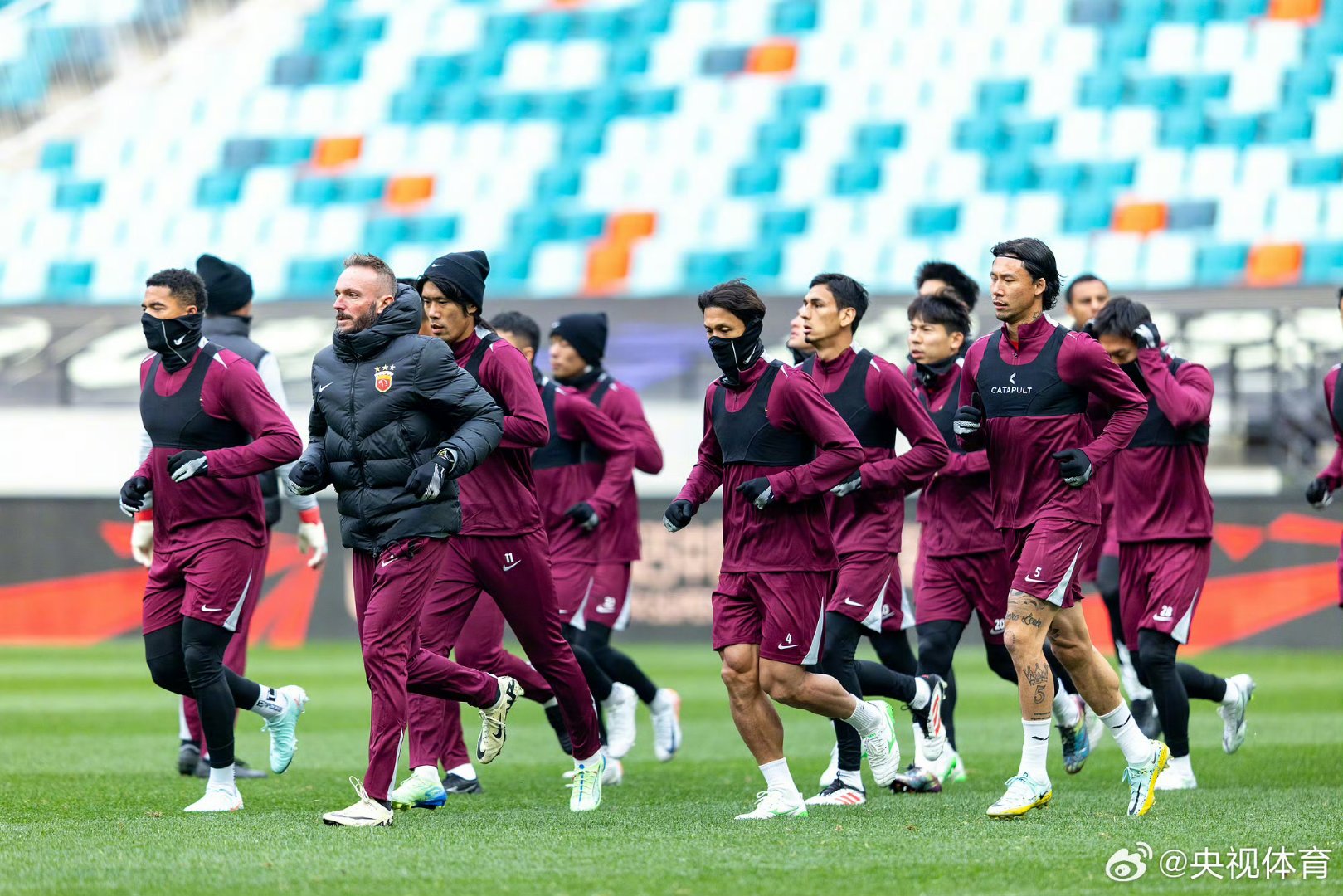 完美体育赛事官方-关于精彩纷呈：国际足球盛事揭开帷幕，球员们备战中的信息